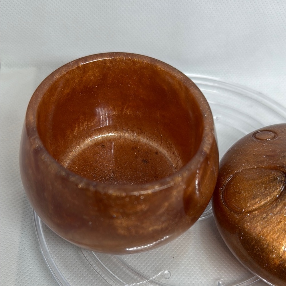 Shimmering Brown Resin Mushroom jar - Picture 5 of 9